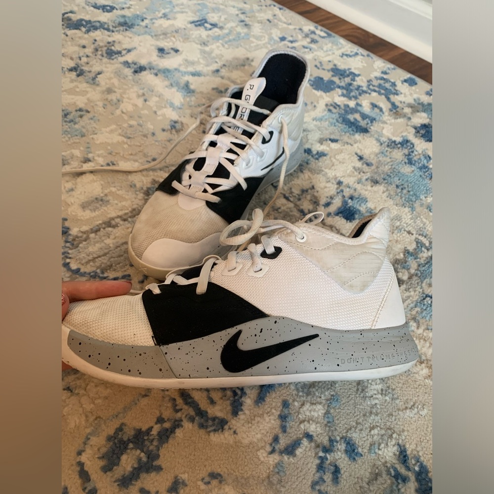 NIKE PAUL GEORGE WOMENS SIZE 8 LIGHTLY USED BASKETBALL SHOES